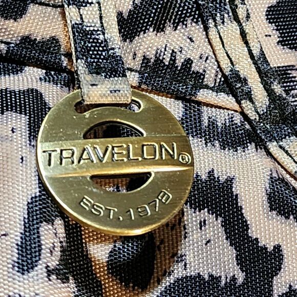 Travelon Animal Print Crossbody Bag - Picture 4 of 12